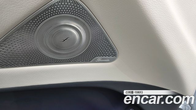 Mercedes-Benz S-Class 2024 — photo 29