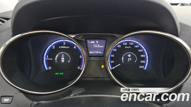 Hyundai Tucson 2013 — photo 8