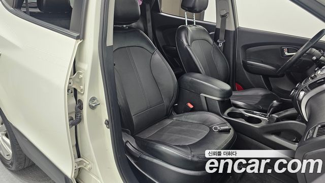 Hyundai Tucson 2012 — photo 17