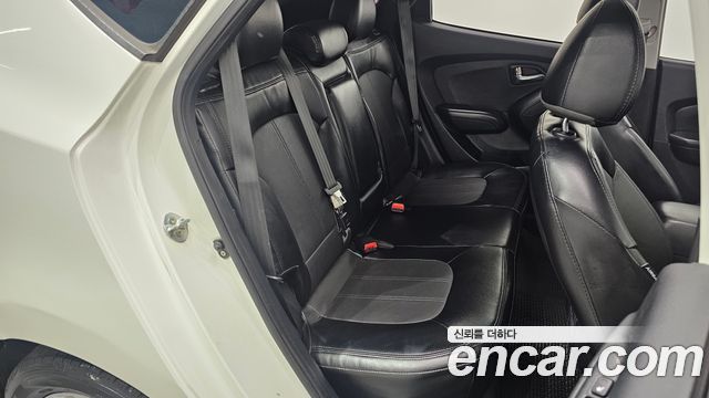 Hyundai Tucson 2012 — photo 18