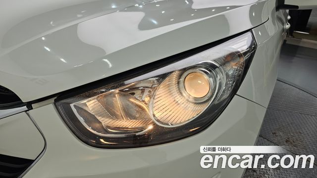 Hyundai Tucson 2012 — photo 8