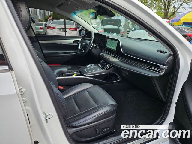 Hyundai Grandeur 2023 — photo 16
