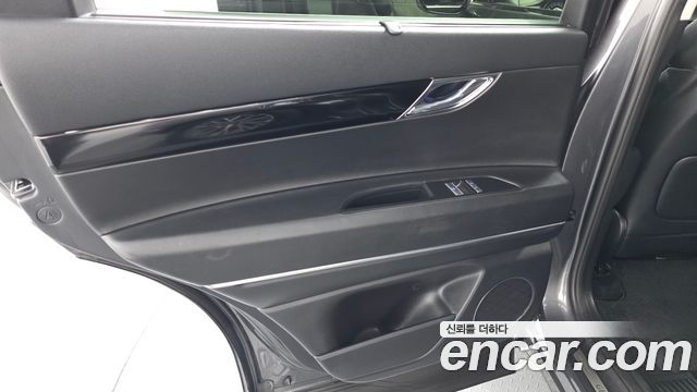 Genesis GV80 2022 — photo 15
