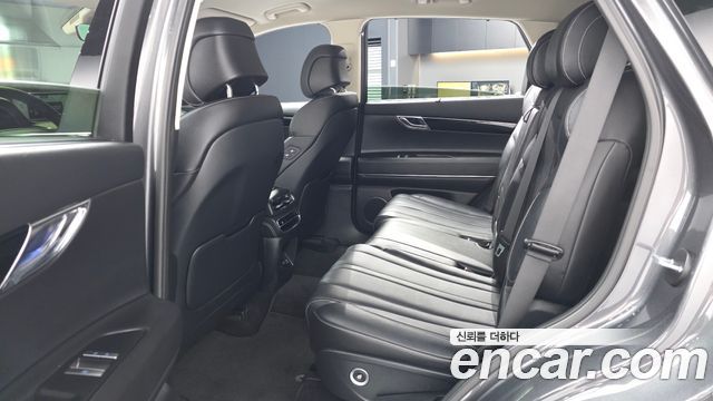 Genesis GV80 2022 — photo 16