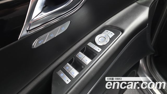 Genesis GV80 2022 — photo 31