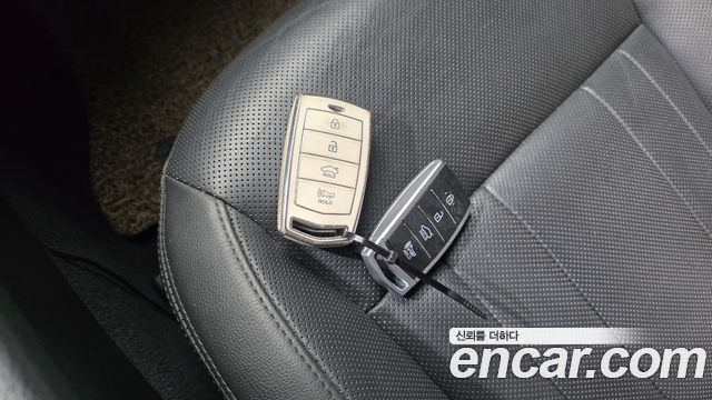 Genesis G80 2020 — photo 18