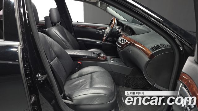 Mercedes-Benz S-Class 2008 — photo 10