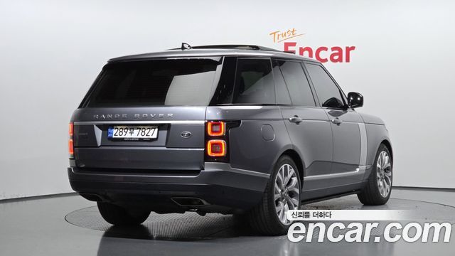 Land Rover Range Rover 2021 — photo 2