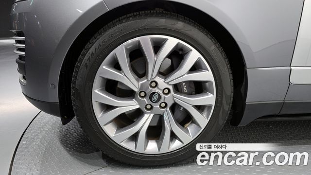 Land Rover Range Rover 2021 — photo 5