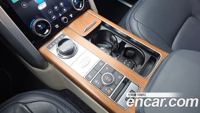 Land Rover Range Rover 2021 — photo 9