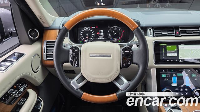 Land Rover Range Rover 2021 — photo 14