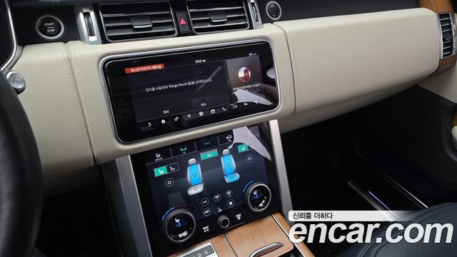 Land Rover Range Rover 2021 — photo 15