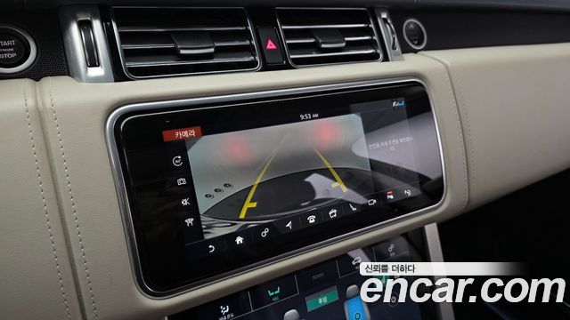 Land Rover Range Rover 2021 — photo 16