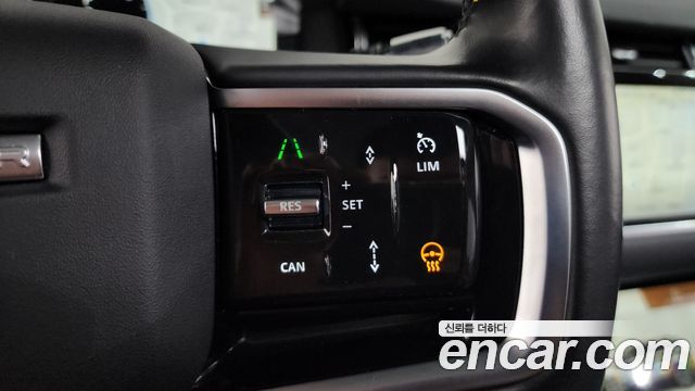 Land Rover Range Rover Evoque 2022 — photo 16