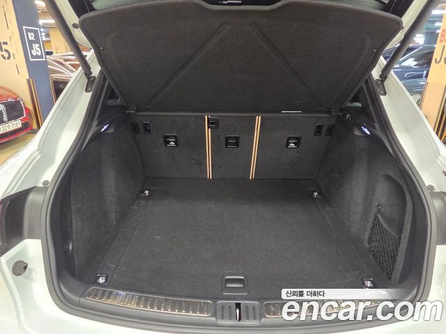 Porsche Macan 2022 — photo 19
