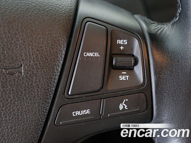 Kia K7 2016 — photo 11