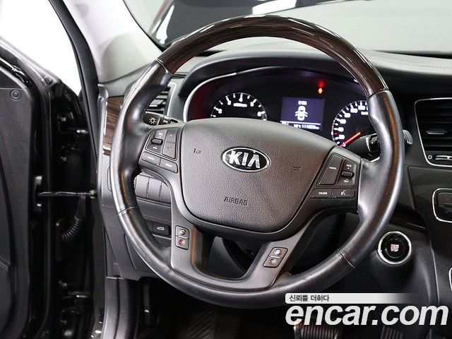 Kia K7 2016 — photo 14