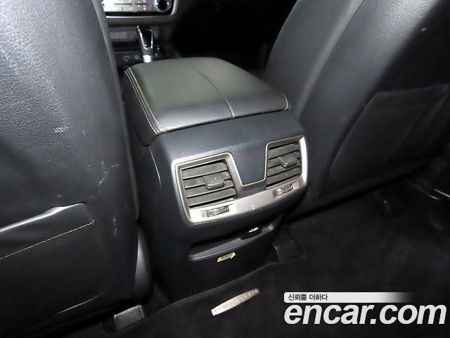 KG Mobility Rexton 2018 — photo 15
