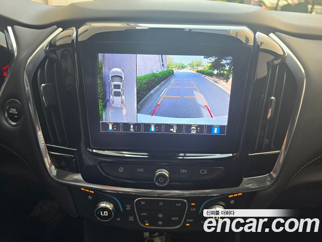 Chevrolet Korea Traverse 2022 — photo 10