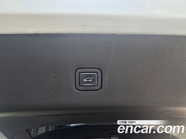 Chevrolet Korea Traverse 2022 — photo 18