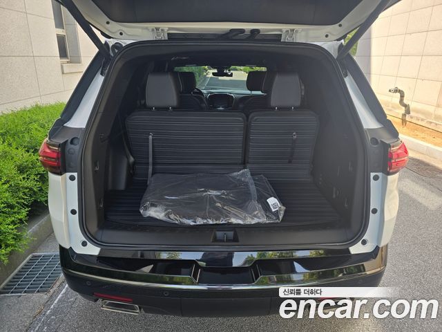 Chevrolet Korea Traverse 2022 — photo 20