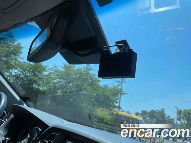 Genesis G80 2017 — photo 13