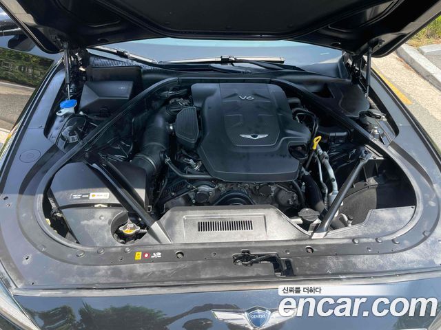 Genesis G80 2017 — photo 17