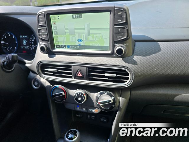 Hyundai Kona 2018 — photo 13
