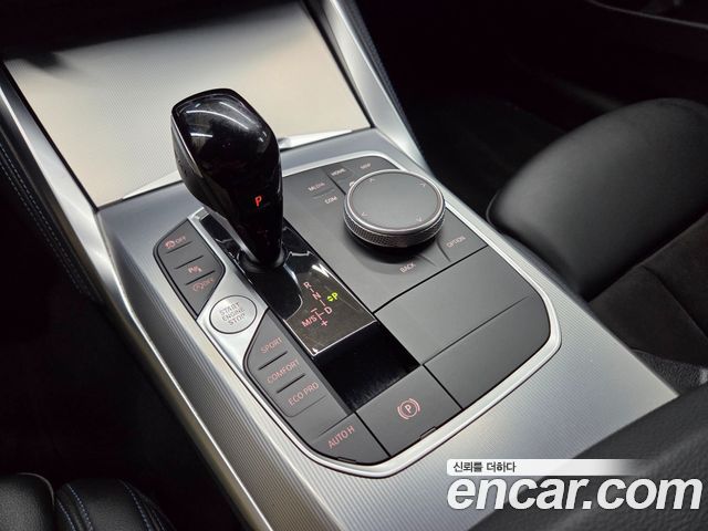 BMW 4-Series 2022 — photo 9