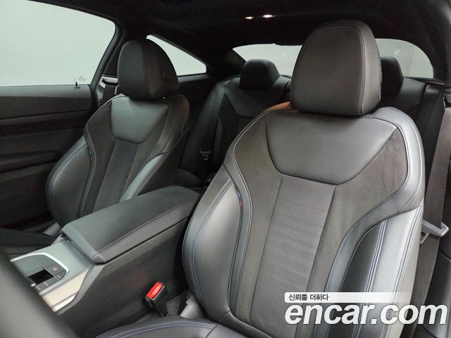 BMW 4-Series 2022 — photo 10