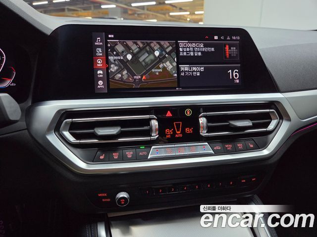 BMW 4-Series 2022 — photo 11