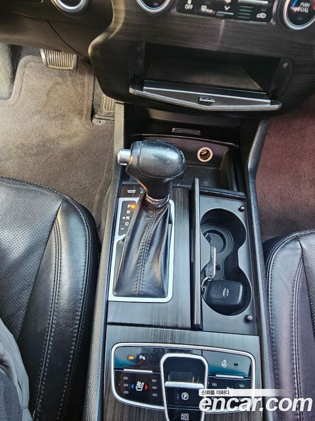 Kia K7 2013 — photo 10