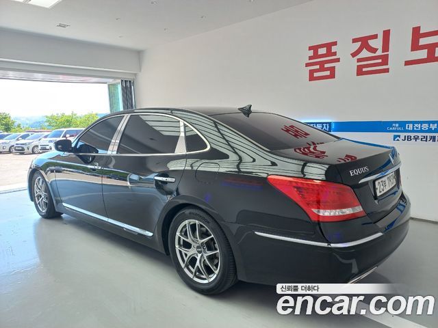 Hyundai Equus 2012 — photo 2