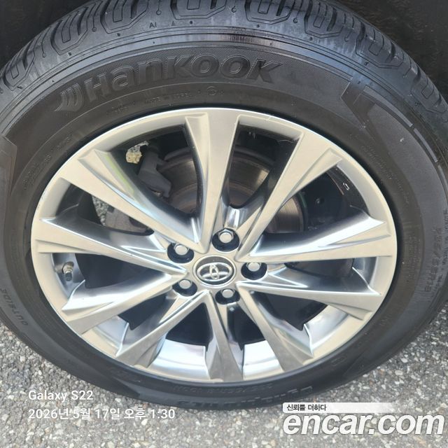 Toyota RAV4 2017 — photo 5