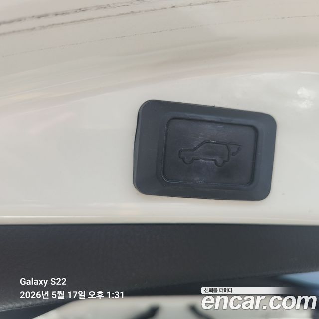 Toyota RAV4 2017 — photo 12