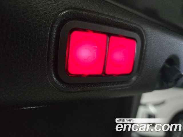 Mercedes-Benz E-Class 2018 — photo 7