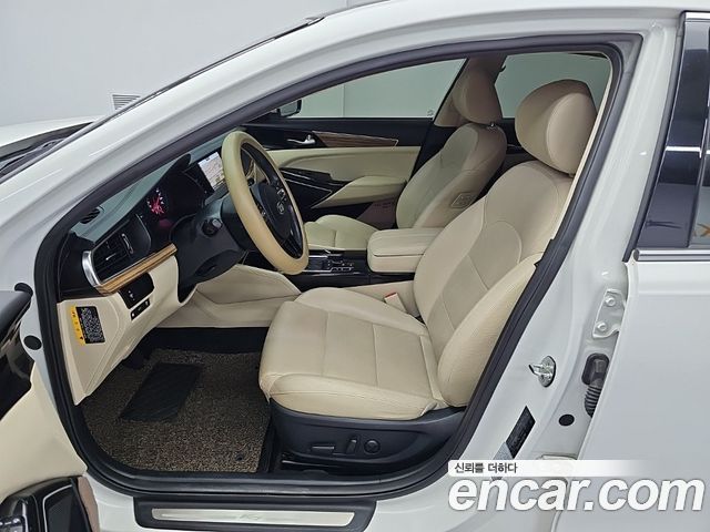 Kia K7 2017 — photo 11