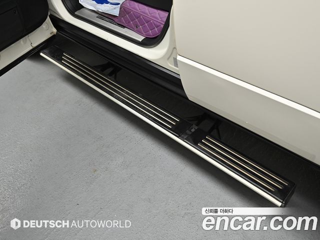 Land Rover Range Rover 2010 — photo 17