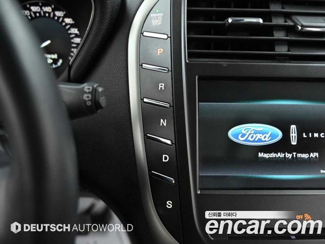 Lincoln MKC 2017 — photo 9