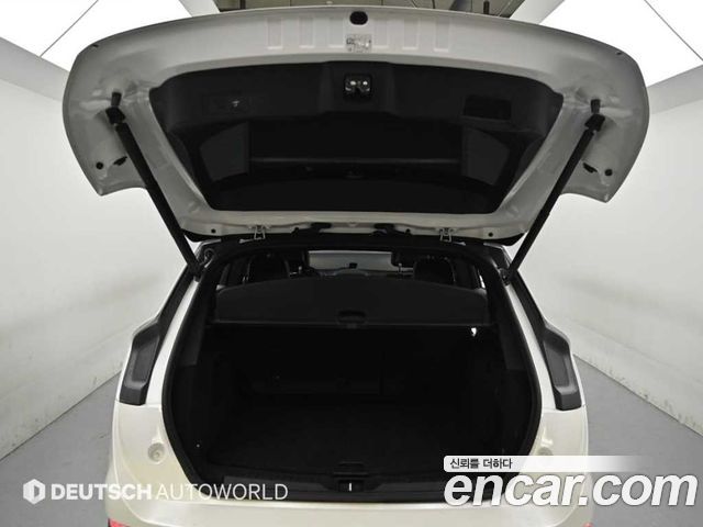 Lincoln MKC 2017 — photo 19