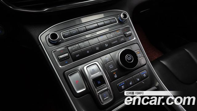 Hyundai Santafe 2021 — photo 12