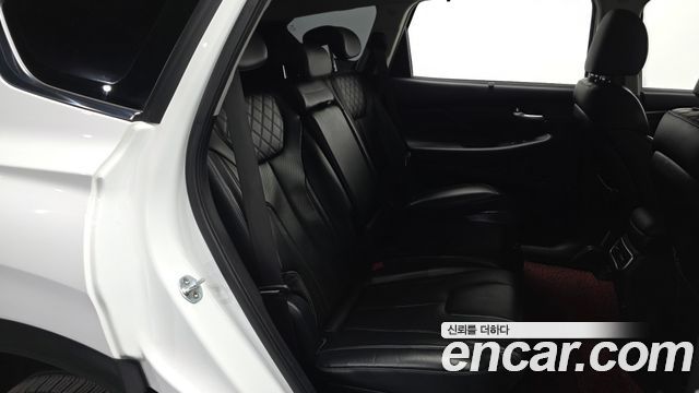 Hyundai Santafe 2021 — photo 17