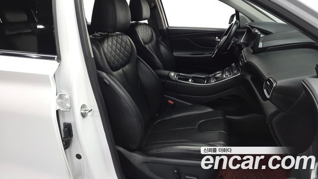 Hyundai Santafe 2021 — photo 18