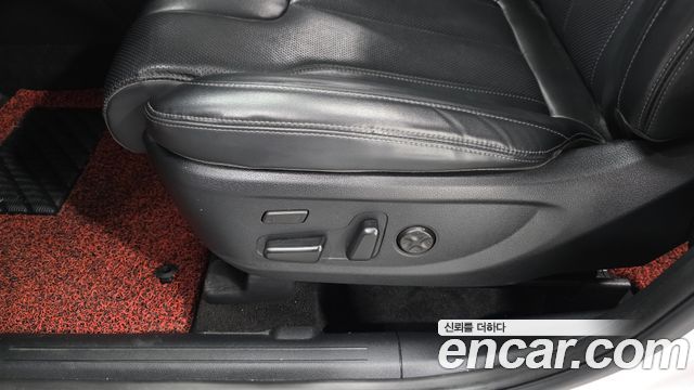 Hyundai Santafe 2021 — photo 29