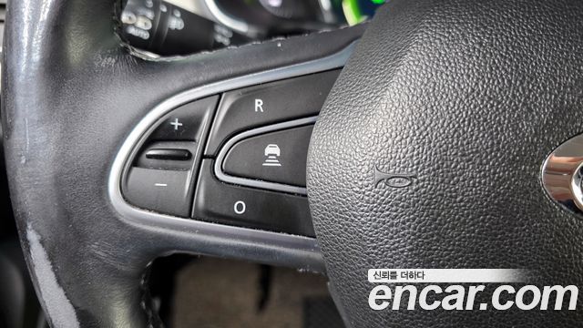 Renault Korea SM6 2016 — photo 26