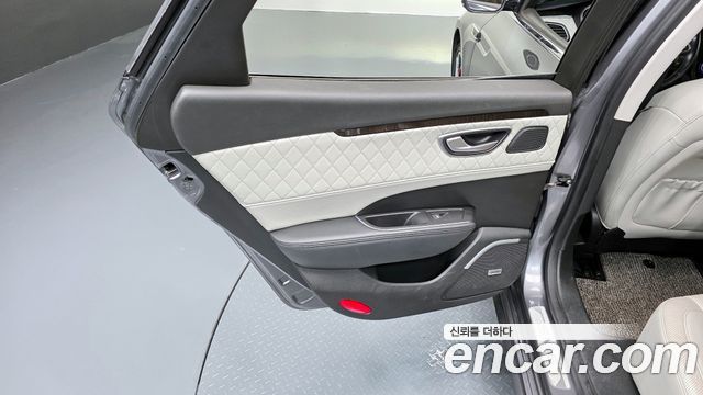 Renault Korea SM6 2016 — photo 15