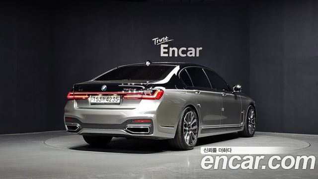BMW 7-Series 2020 — photo 2