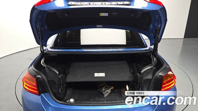 BMW 4-Series 2017 — photo 26