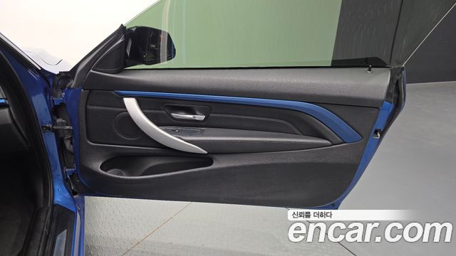 BMW 4-Series 2017 — photo 15