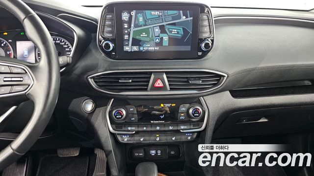 Hyundai Santafe 2019 — photo 18